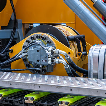 Coring drilling rig machine QMC 1800 Main Hoist